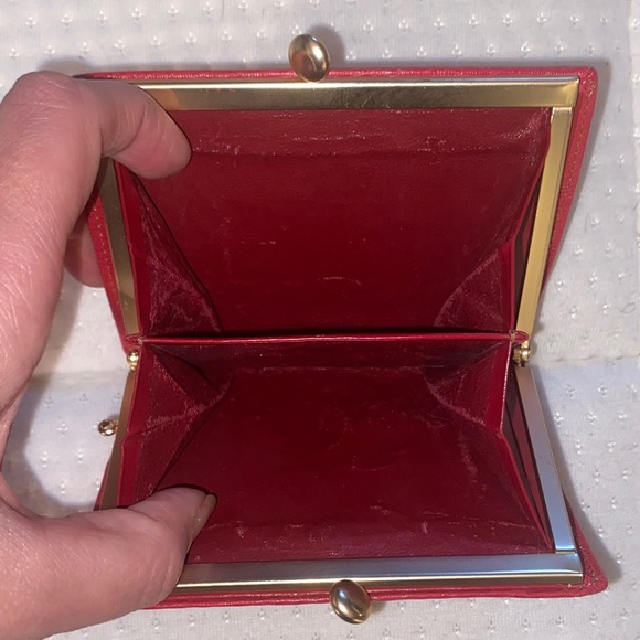 Burberry Kisslock Red Textured Wallet with Gold Accents - Picture 5 of 8